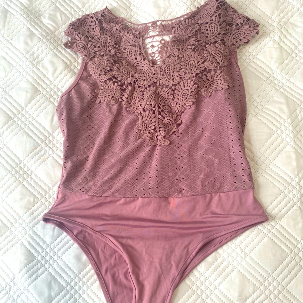 Lace bodysuit